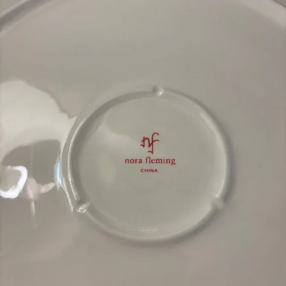 Nora Fleming round Swiss dot platter - Picture 5 of 6